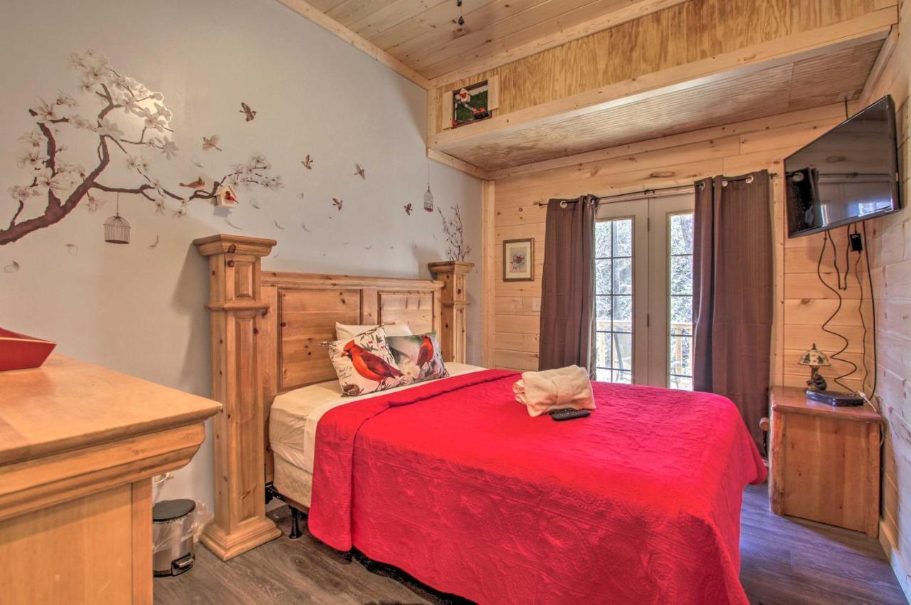The Phoenix Cabin With Hot Tub In Gatlinburg! Екстер'єр фото