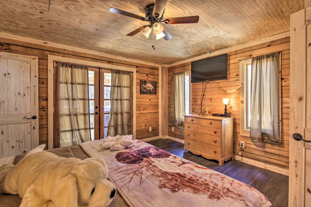 The Phoenix Cabin With Hot Tub In Gatlinburg! Екстер'єр фото